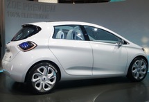 RENAULT… en prise avec le futur ! RENAULT… en prise avec le futur !
