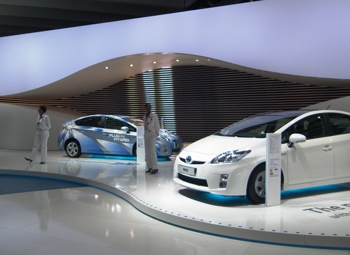 TOYOTA… toujours éco, encore plus beau... TOYOTA… toujours éco, encore plus beau...