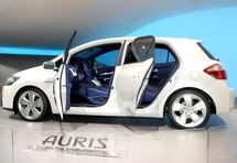Auris Hybrid HSD Auris Hybrid HSD