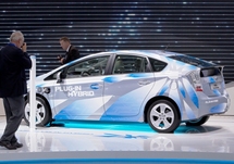 Prius Plug-In Hybrid Prius Plug-In Hybrid