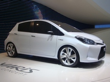 Toyota Yaris HSD Toyota Yaris HSD