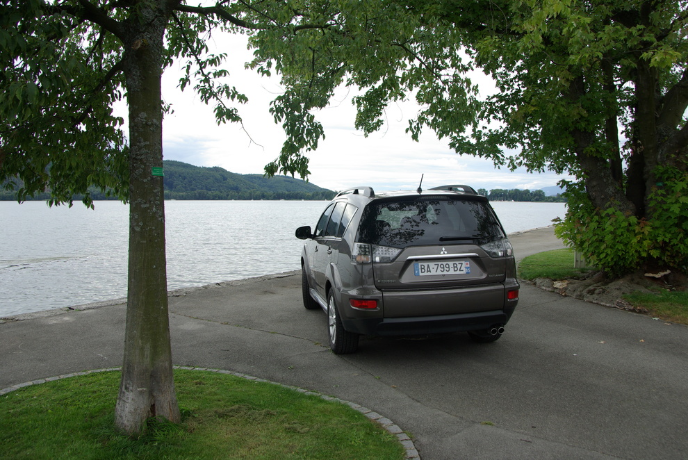 Cossu et bien habillé, le Mitsubishi Outlander a fière allure