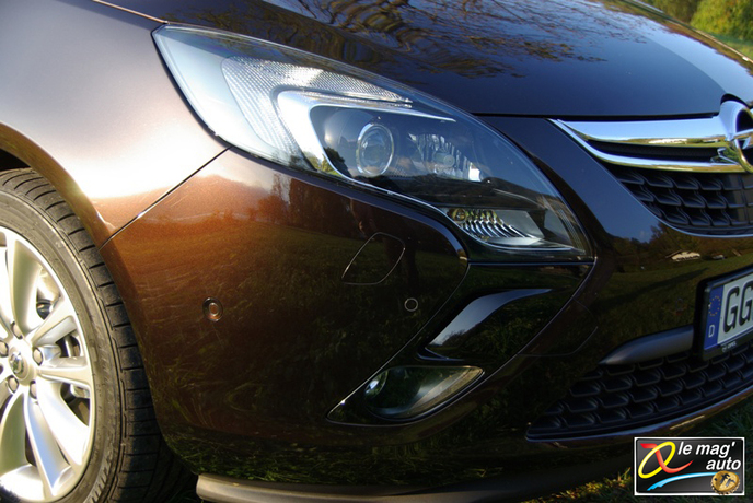 Opel Zafira Tourer 2.0 CDTI 165 ecoFLEX Cosmo Pack Opel Zafira Tourer 2.0 CDTI 165 ecoFLEX Cosmo Pack