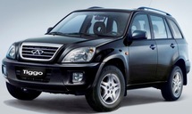 Le Tiggo, largement inspiré du Rav4, fait le pari du SUV urbain de milieu de gamme.