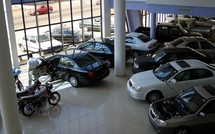 Un concessionnaire Ghanéen en 2005.