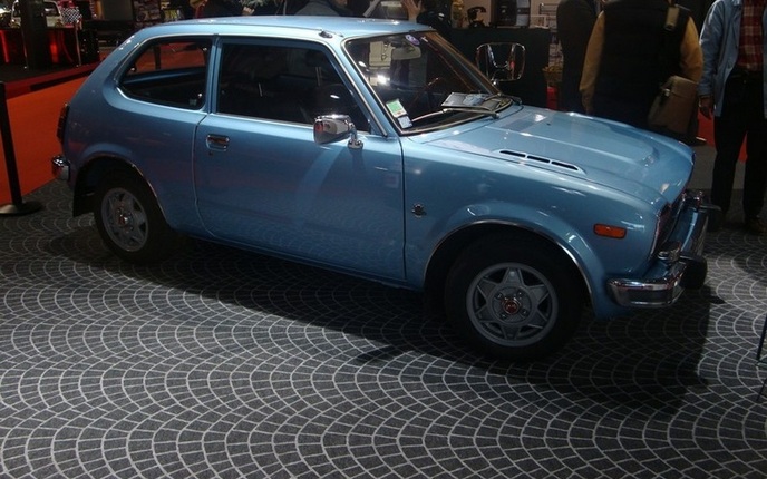 La première Honda Civic. Le japonais va bientôt lancer la 9è version.