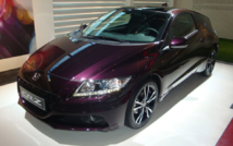 Honda a retouché le dessin du CR-Z et fait grimper la puissance à... 137 ch.