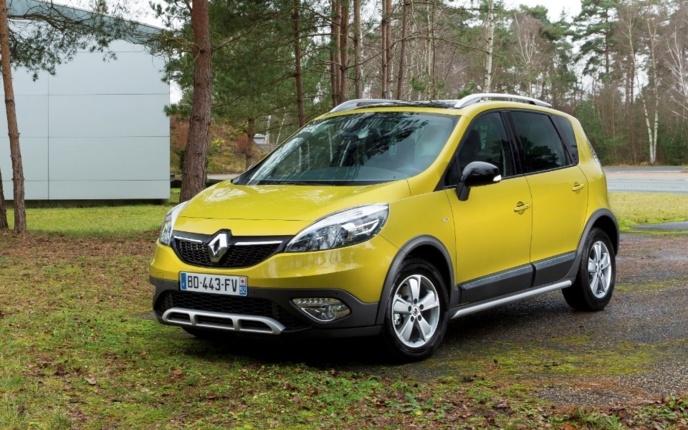 Chaque Scenic aura été proposé en version SUV. Mais seul le premier, le RX4, avait une vraie transmission intégrale.